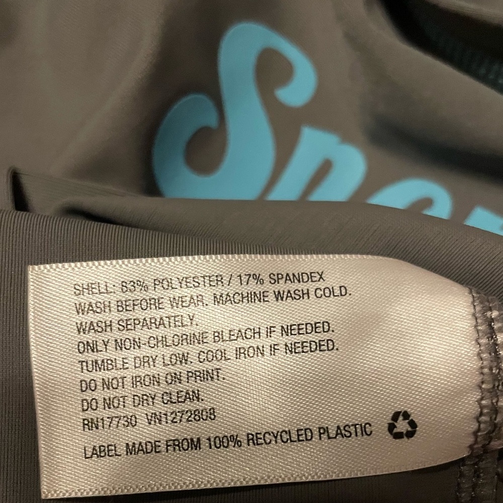 Circo Rash Guard - Picture 4 of 5